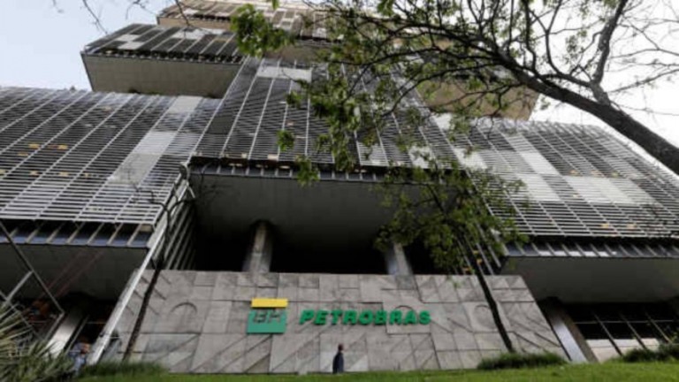 Petrobras resiste a pressões de Bolsonaro para segurar reajustes
