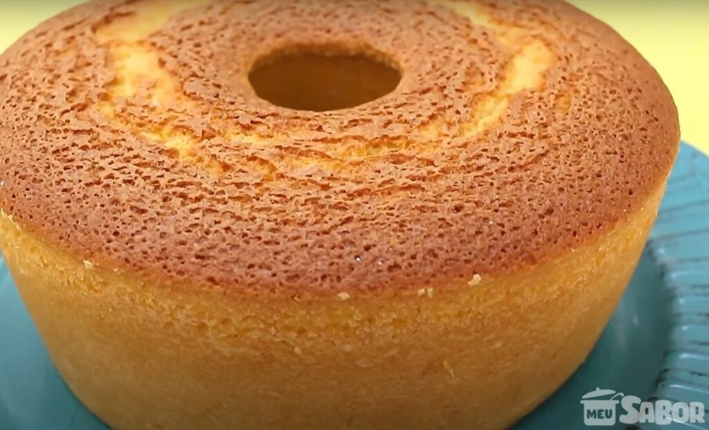 Bolo de fubá sem leite perfeito para pessoas com intolerância a lactose!