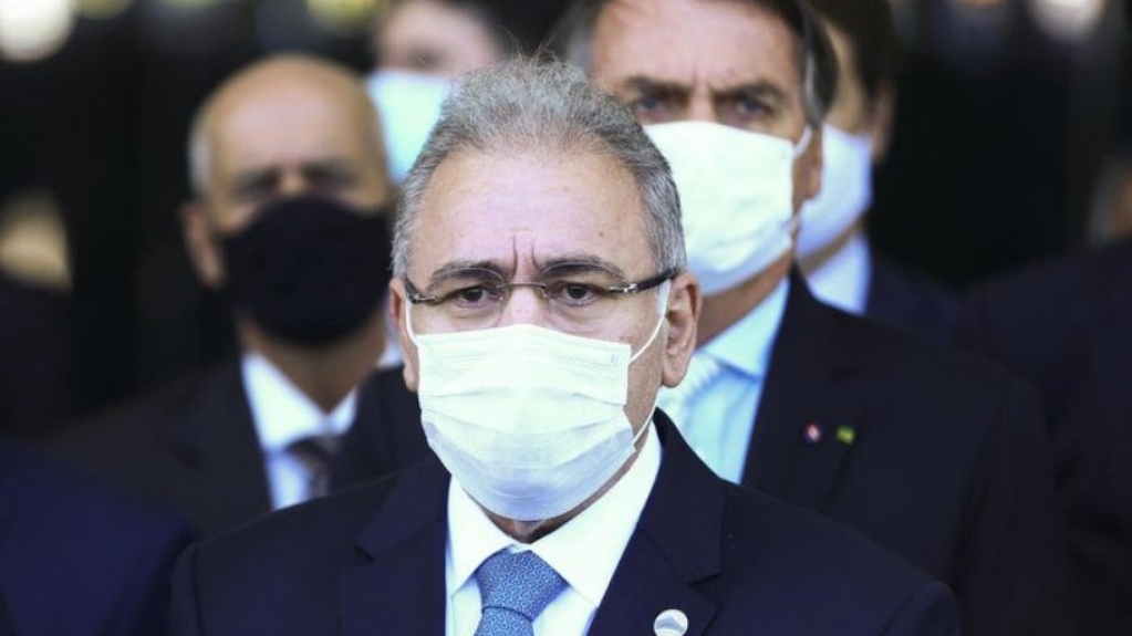 MS flexibiliza uso de máscara no trabalho, sob pressão de Bolsonaro MS flexibiliza uso de máscara no trabalho, sob pressão de Bolsonaro