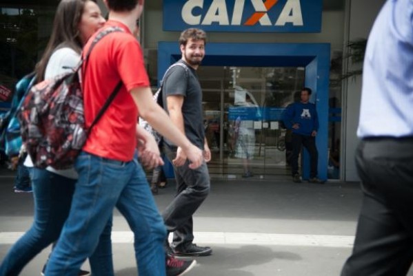 Juros ficam mais altos na Caixa