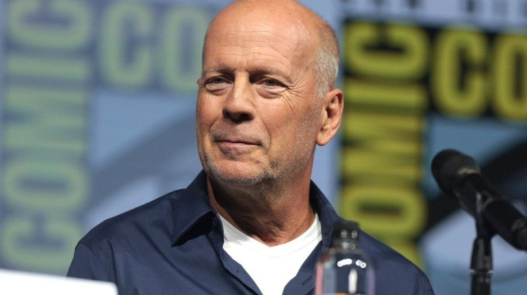 Bruce Willis: o que é demência frontotemporal, doença que afeta o ator