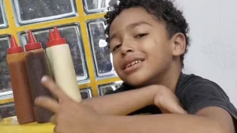 Reprodução/redes sociais Édson Davi Silva Almeida, de 6 anos, está desaparecido