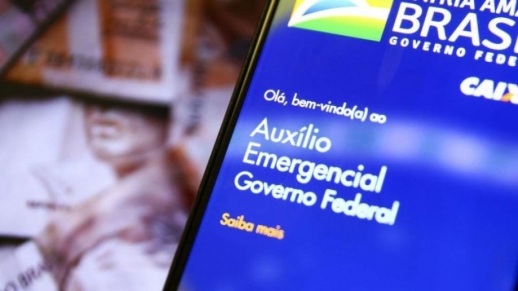 Auxílio emergencial: Caixa libera novo saque nesta sexta-feira; veja quem recebe