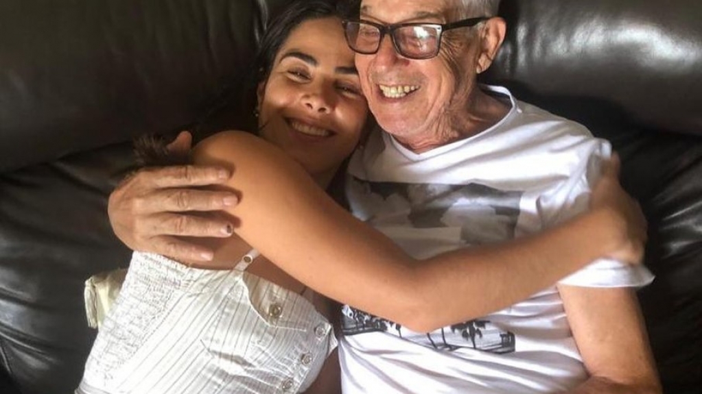 Wanessa Camargo dá adeus ao avô, morto pela Covid-19: "Vou sentir saudades"