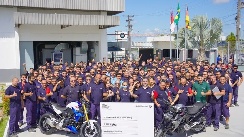 BMW inicia produção de sua moto F 900 R em Manaus