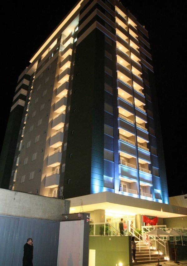 Toca e Menin entregam Edifício Classic aos novos proprietários