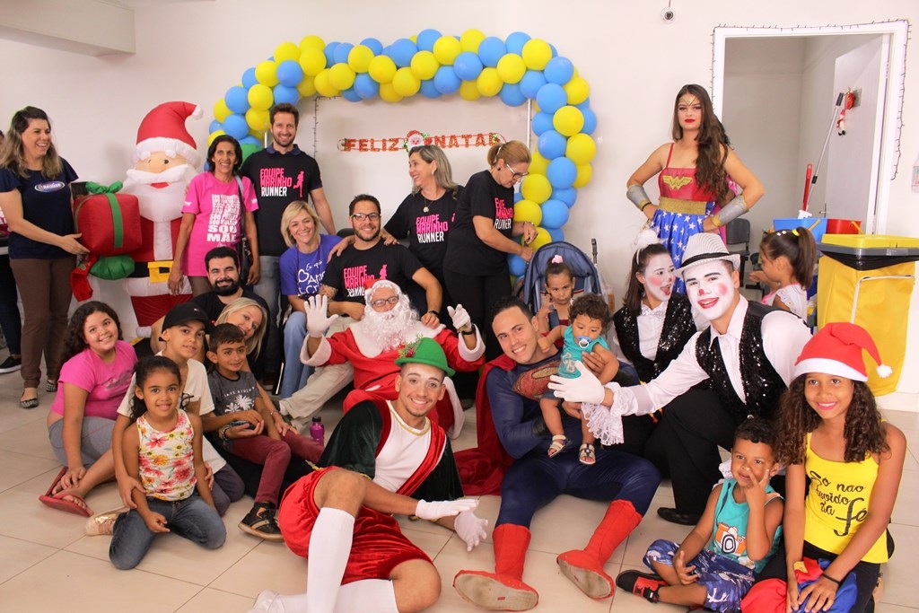 Projeto Amor de Criança celebra Natal com 200 crianças e familiares