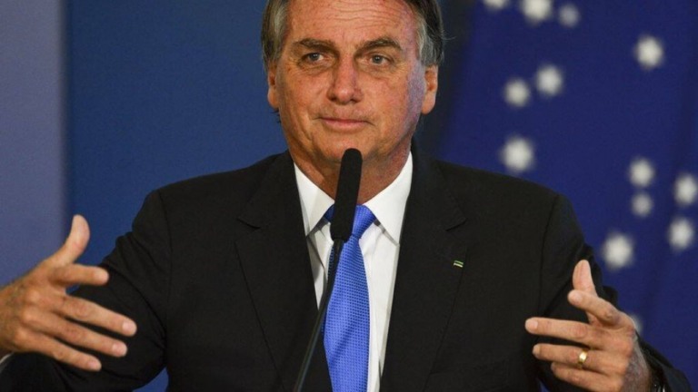 Em Pernambuco, Bolsonaro diz que Petrobras pode 'quebrar o Brasil'