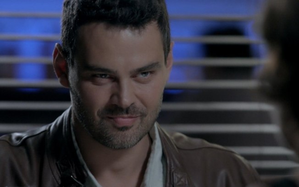 "Império": Descubra quem é o comparsa misterioso de Maurílio