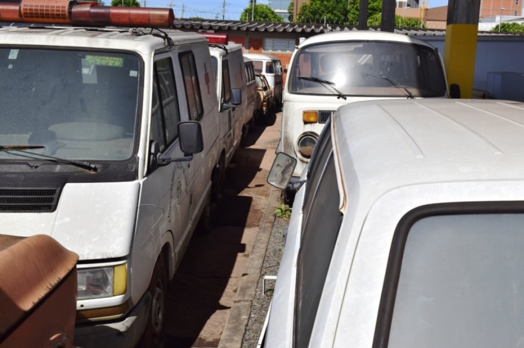 Leilão da Fumes vai vender sucata de veículos em Marília