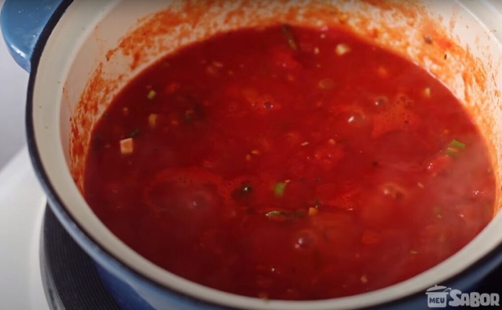 Aprenda a fazer um perfeito Molho dê Tomate Caseiro e de mais sabor a suas receitas de massa