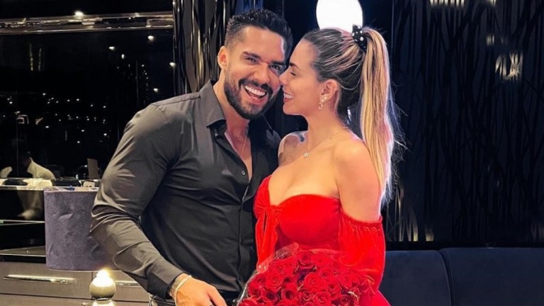 Mas já? Bil Araújo e Erika Schneider terminam o namoro de 1 mês