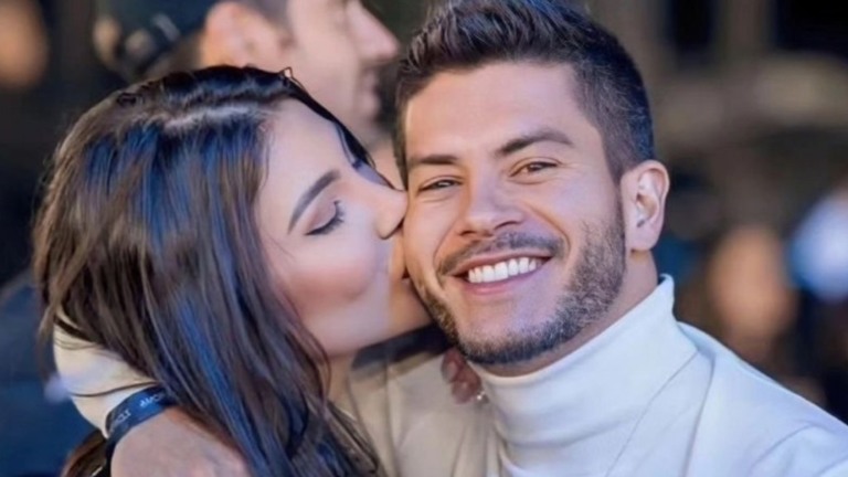 Arthur Aguiar e Jheny Santucci anunciam reconciliação entre os dois: ‘Nosso início’