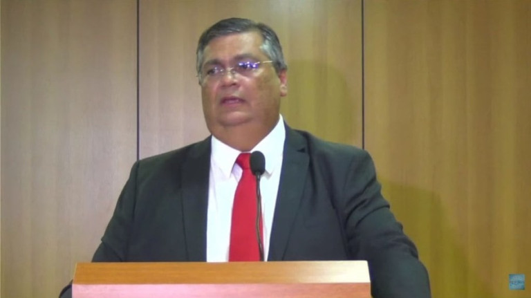 Flávio Dino coloca Torres contra a parede e promete pedir extradição