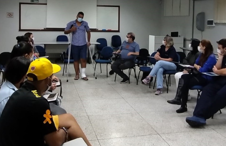 Reuniões com pacientes avaliam serviços na Santa Casa de Marília