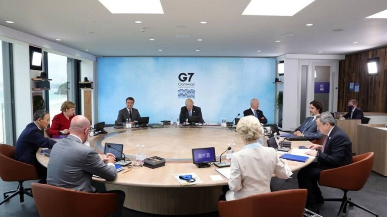 G7 proíbe investimentos na Rússia