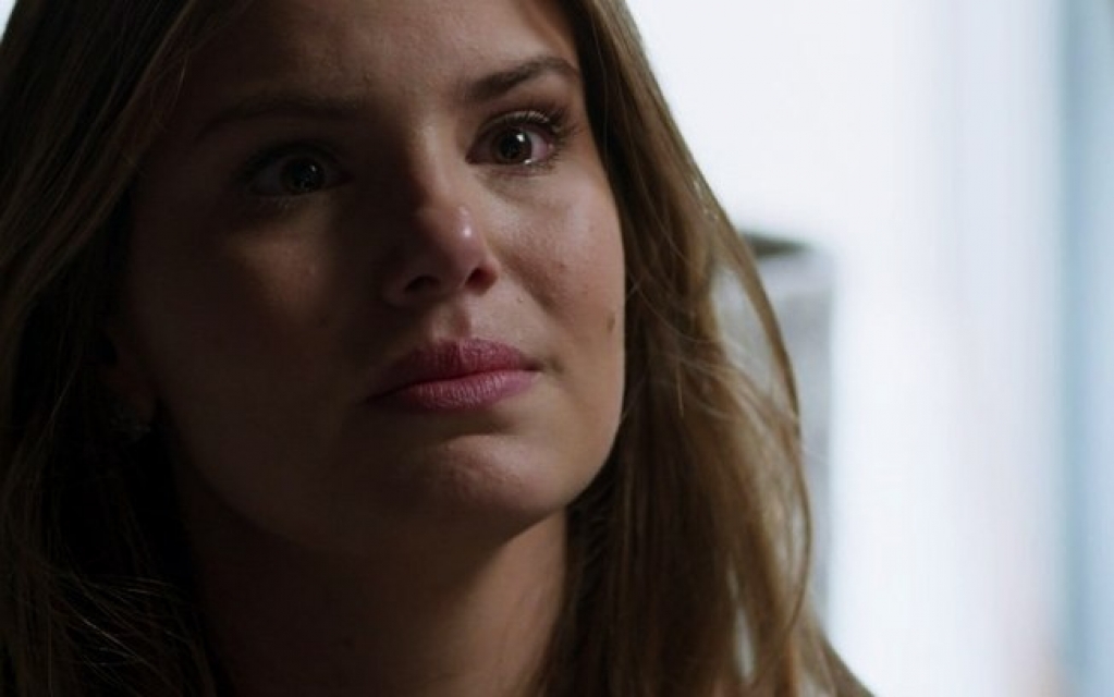 'Pega Pega': Eric toma tiro para salvar vida de Luiza; saiba como será 'Pega Pega': Eric toma tiro para salvar vida de Luiza; saiba como será