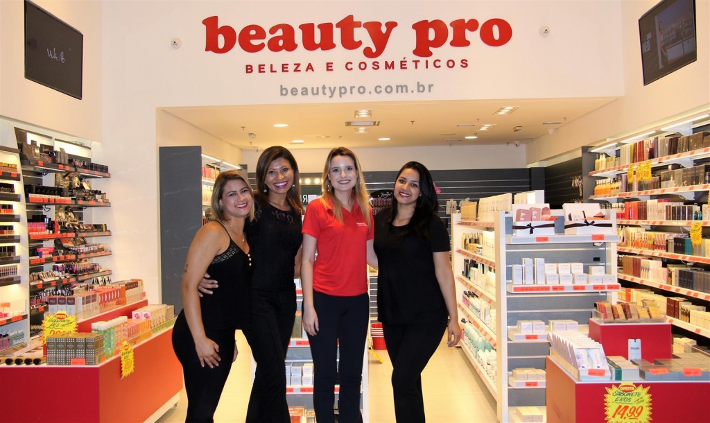 Beauty Pro inaugura loja no shopping com promoção e brindes