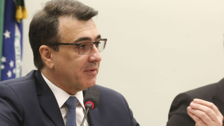 Diesel: chanceler diz que Rússia é parceiro 'estratégico e confiável'