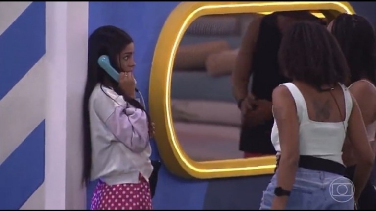 'BBB 22': Brunna atende Big Fone e indica Gustavo ao paredão