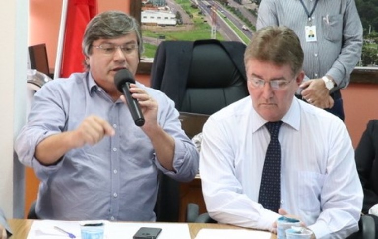 Prefeitura terá que mudar lei e empréstimo milionário volta à Câmara