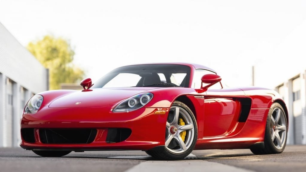 Porsche Carrera GT é arrematado por R$ 10,8 milhões e  bate recorde