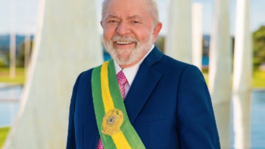 Lula deve anunciar novo pacote de medidas nesta sexta-feira (10) Lula deve anunciar novo pacote de medidas nesta sexta-feira (10)