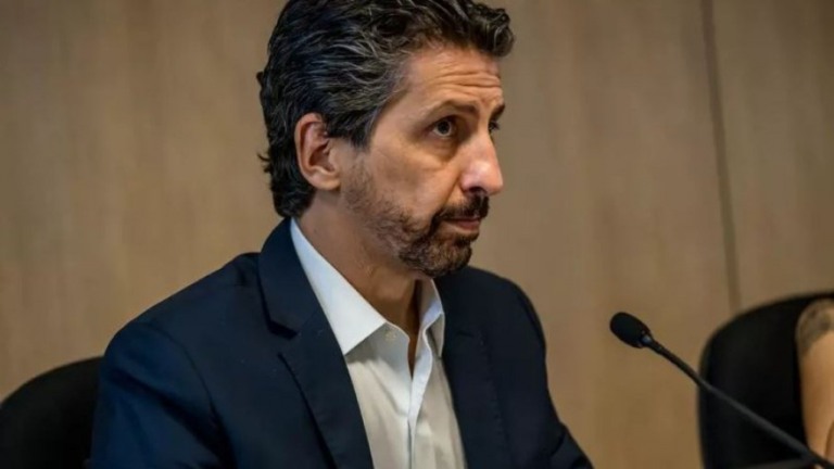 Especialistas: Ministro do Meio Ambiente reproduz política de Salles