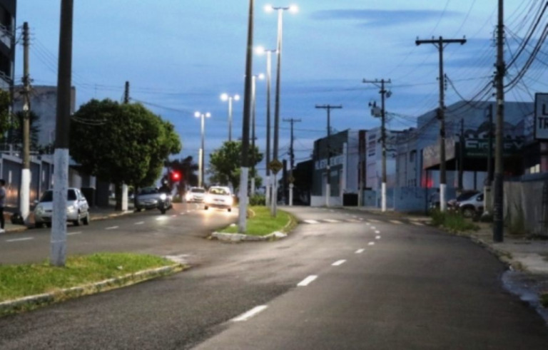 Acusado fugiu pela via expressa e anunciou morte de mulher, diz testemunha