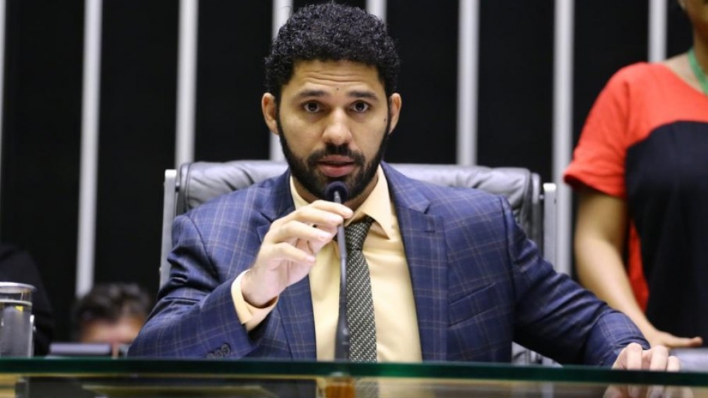 David Miranda: Gigantes dos vídeos devem ser taxadas David Miranda: Gigantes dos vídeos devem ser taxadas