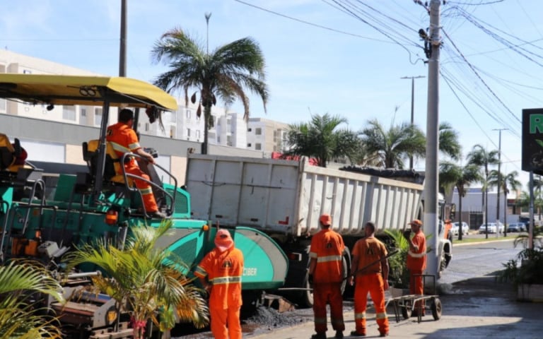 Obras remodelam avenida da zona norte; prefeitura anuncia ciclofaixas