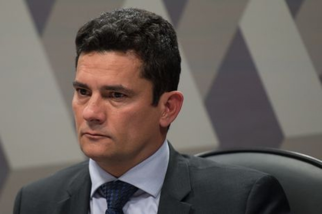 Defesa de Lula pede liberdade e aponta suspeição de Moro