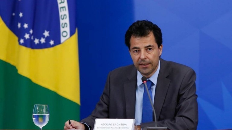 MME formaliza pedido que inclui Petrobras no programa de privatização