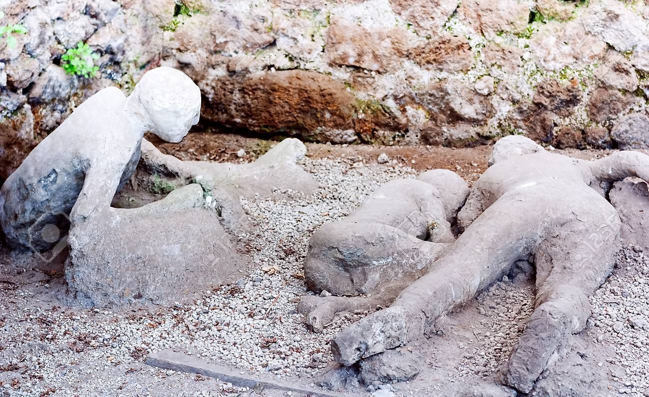 A forma dos corpos dos moradores nas posições e no local onde morreram. Alguns corpos foram transferidos para museus. Foto: Dogstock