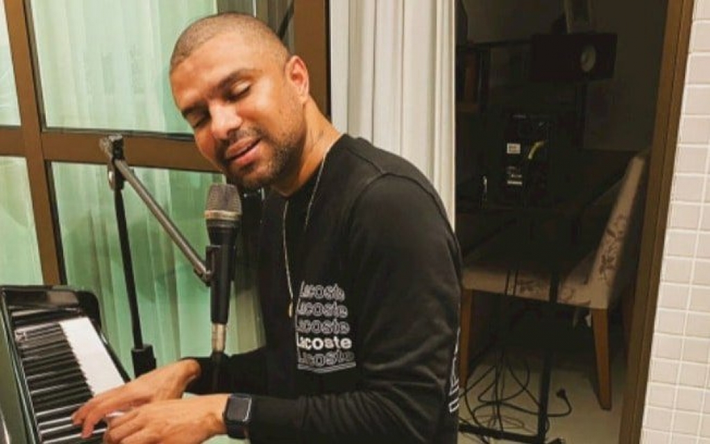 Shel Guima, compositor de nomes como Daniela Mercury e Fábio Jr., se lança como cantor Shel Guima, compositor de nomes como Daniela Mercury e Fábio Jr., se lança como cantor