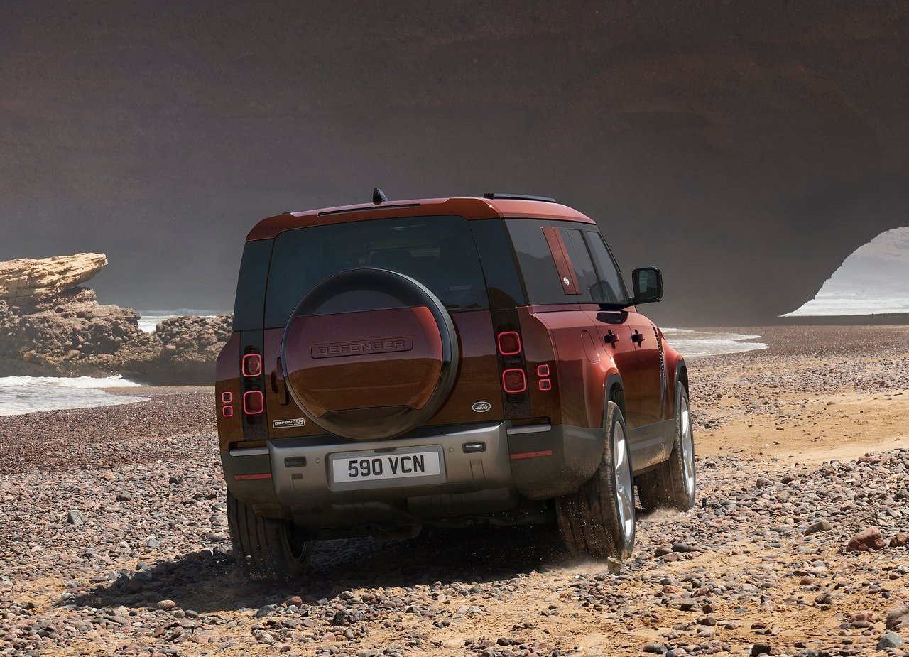 Land Rover Defender 130. Foto: Divulgação