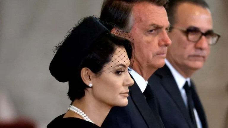 Soraya pede ao TSE que barre uso de imagens de Bolsonaro em Londres