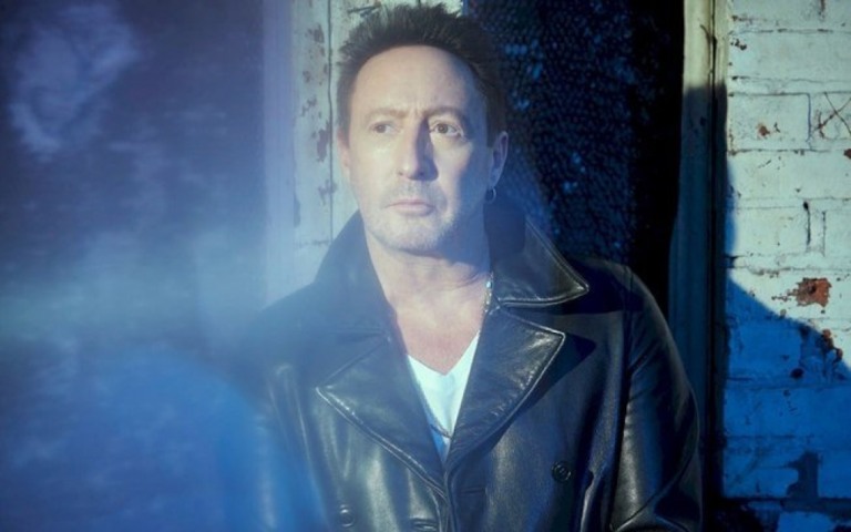 Julian Lennon assina novo contrato com a BMG