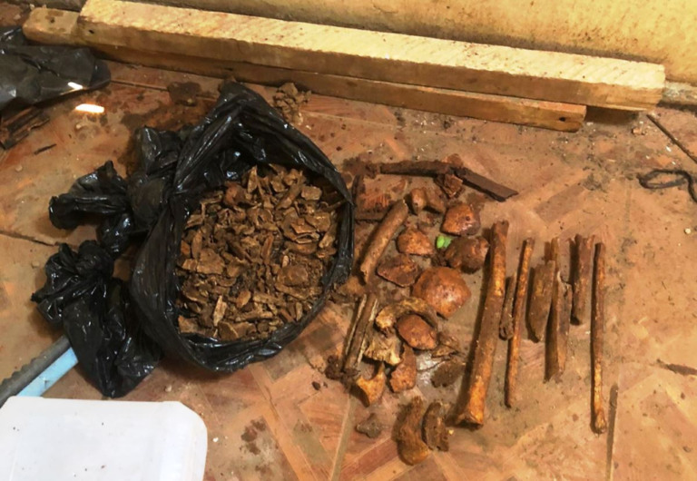 Denúncia leva polícia a ossadas de quatro pessoas em casa de Marília