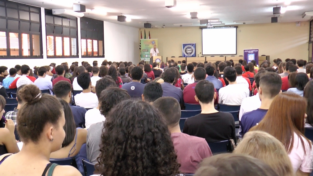 Palestra realizada durante Flisol 2018. Evento acontece no UNIVEM desde 2011