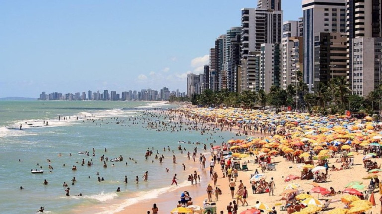 Pernambuco investirá R$ 2 mi na prevenção contra ataques de tubarão