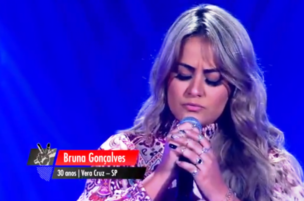 Bruna Gonçalves, de Vera Cruz, brilha no The Voice e está no time Cláudia Leite