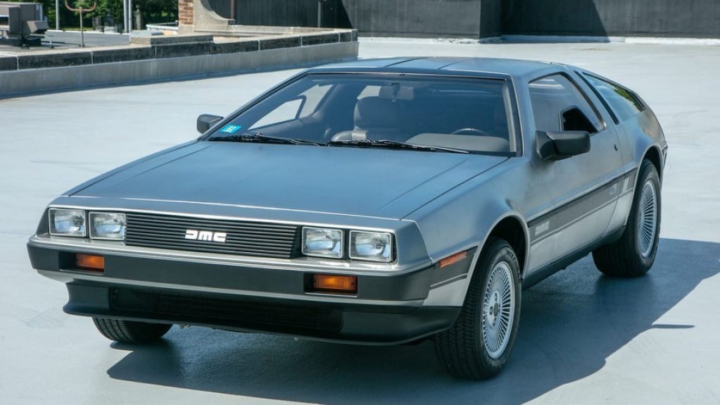 DeLorean com 900 km pode ser vendido por quase R$ 1 milhão nos EUA