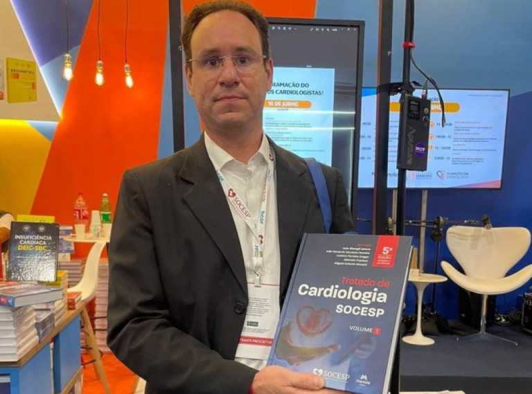 Cirurgião Marcos Tiveron, de Marília tem capítulo em Tratado de Cardiologia