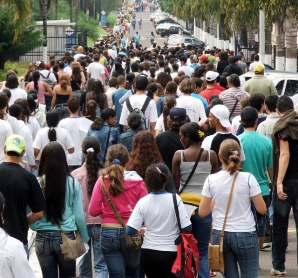 Unimar faz vestibular especial no sábado, inscreva-se