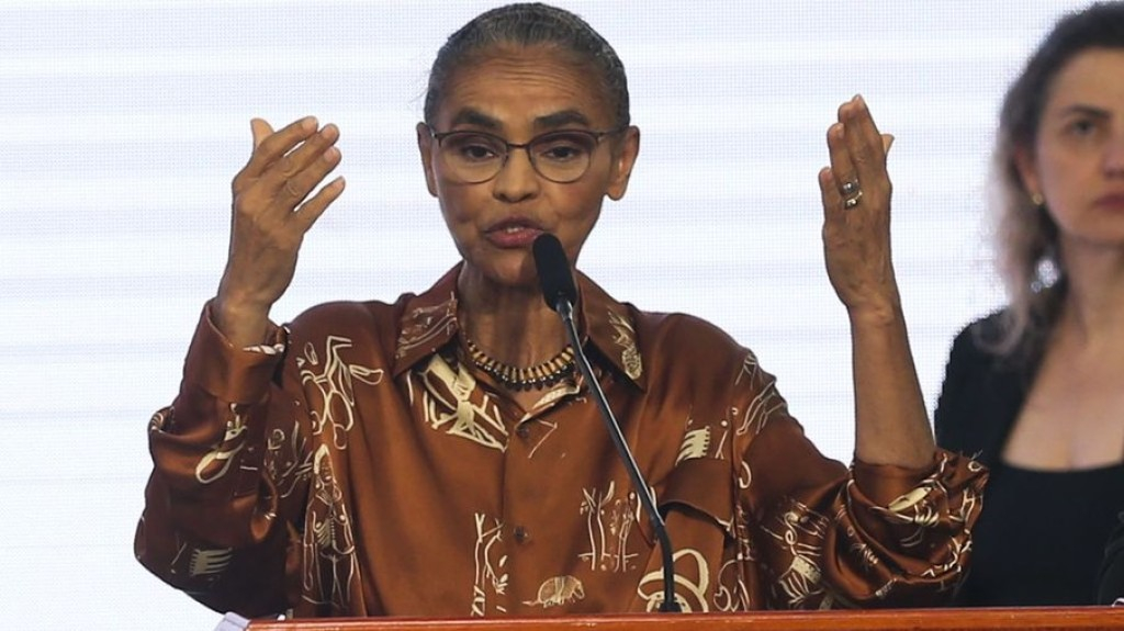 Marina Silva defende investigação contra Bolsonaro por genocídio