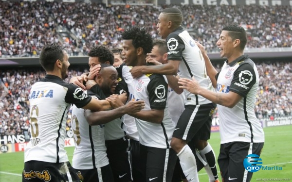 Jogadores comemoram gol do Corinthians – Agência Corinthians