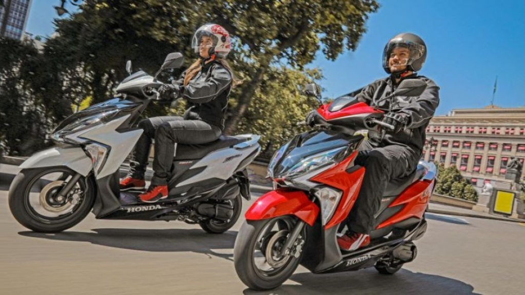 Honda lança scooter Elite 125 da linha 2022 com novos detalhes