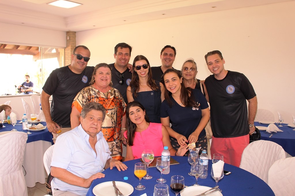 Turma de Medicina da Unimar comemora 15 anos de formatura