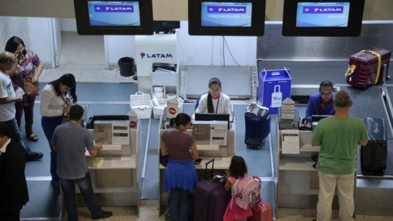 Governo estuda derrubar MP que prevê gratuidade de bagagens em aéreas
